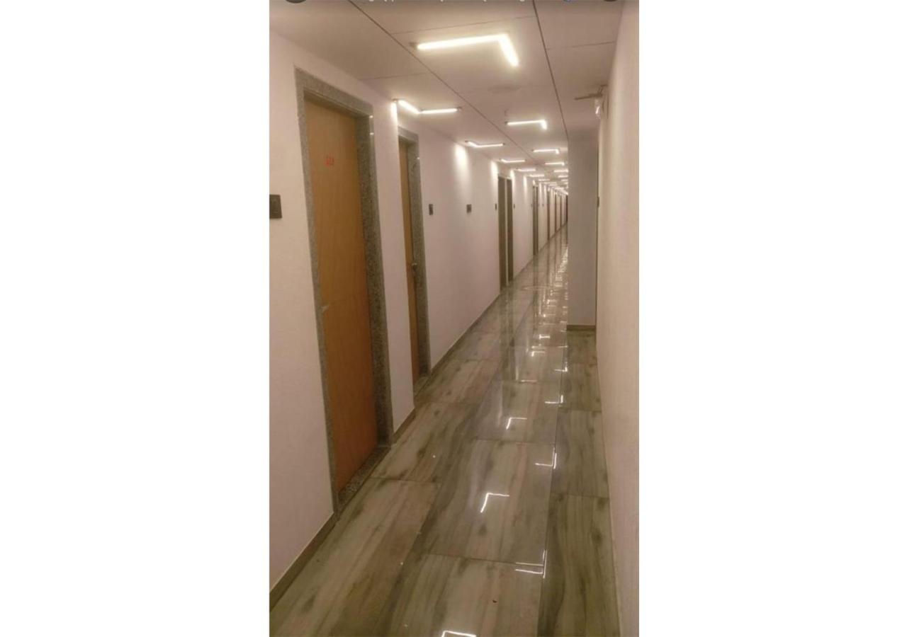 Shree Murlidhar Guest House Surat Dış mekan fotoğraf
